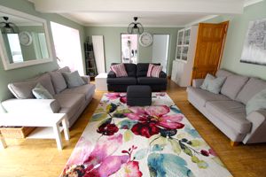 Living Room- click for photo gallery